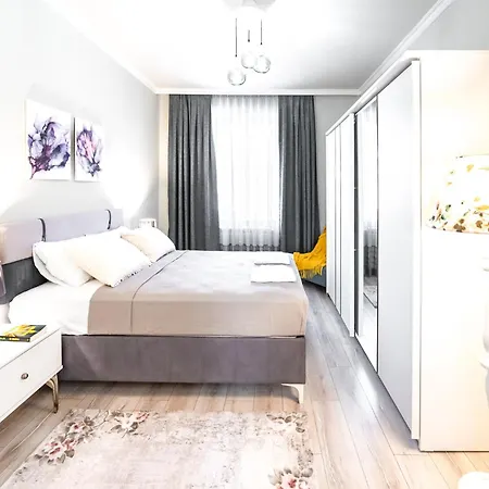 Apartment 2br Downtown Next To Nevski Cathedral - Ac